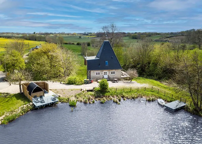 Nyaraló Alte Wassermuehle Gut Oestergaard Steinbergkirche